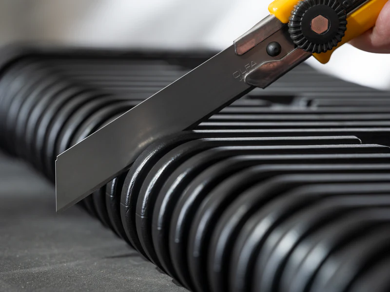 18mm Ratchet Lock Utility Knife with Solid Blade | L-1/SOL - Image 5
