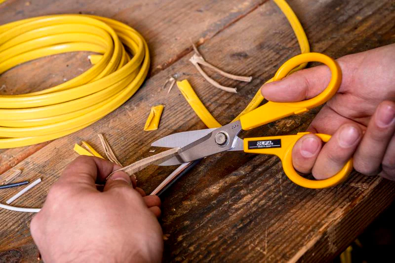 5-Inch SCS-1 Serrated-Edge Stainless Steel Scissors - Image 4